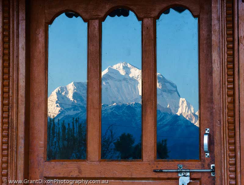 image of Swanta door reflection