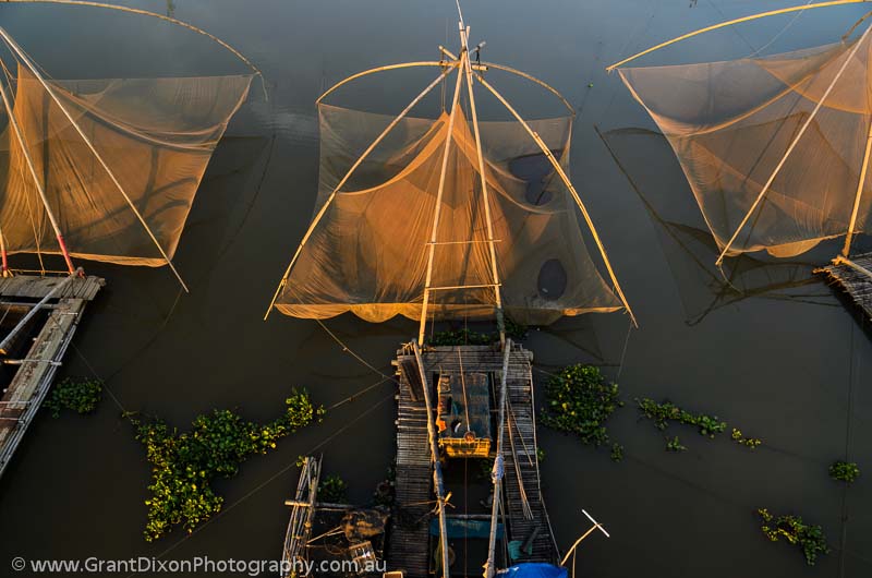 image of Moat Khmong fishing house boat 1