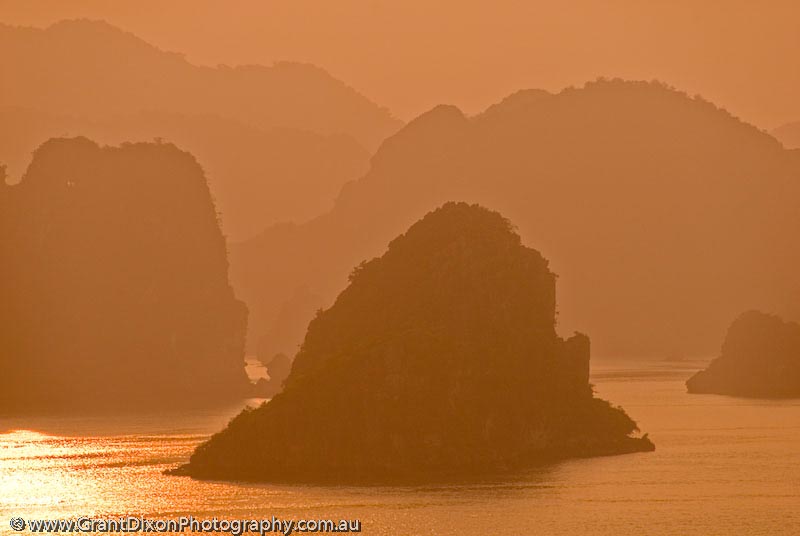 image of Ha Long sunset 1