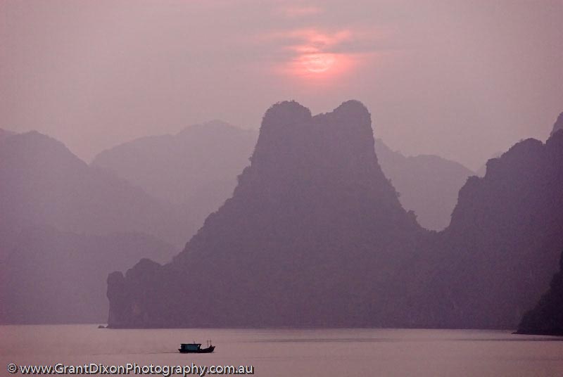 image of Ha Long sunset 2