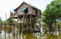 CAMBODIA, Siem Reap area.  Kompong Khleung village, Tonle Sap lake.