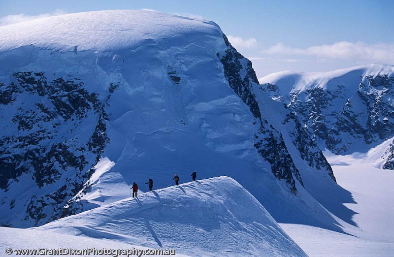 image of Auyuittuq climbers 1