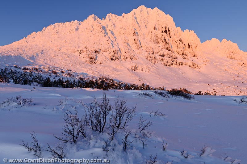 image of Cradle Mtn winter sunset