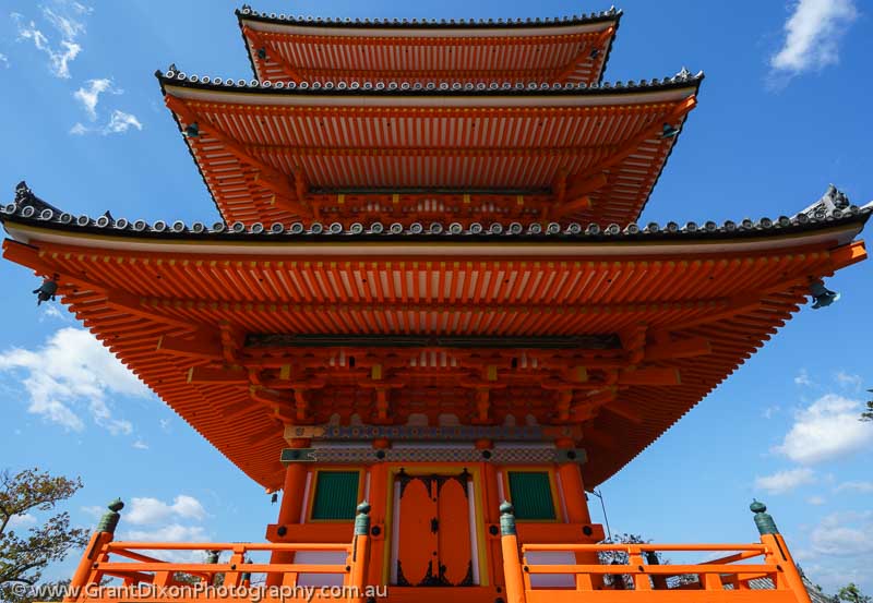 image of Kiyomizu-dera pagoda