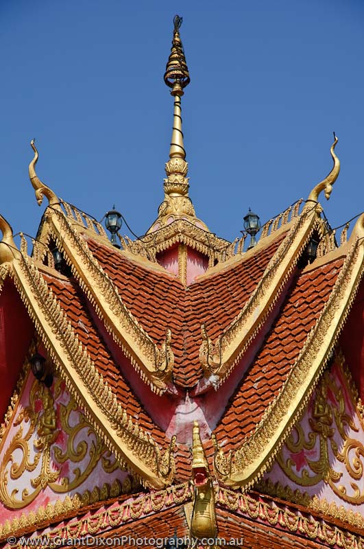 image of Wat Tham Fai roof 1