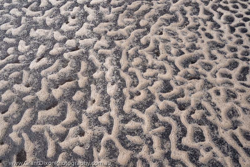 image of Wiggly sand ripples