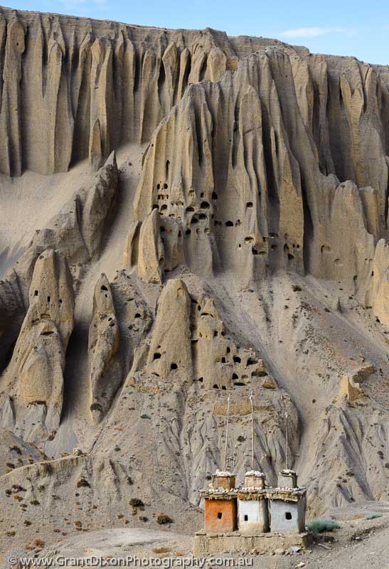 image of Mustang cliff & rigsum gonpo