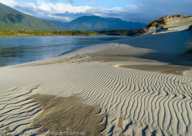 image of Hollyford mouth sand ripples