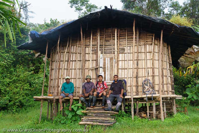 image of Kavorabip men & traditional house