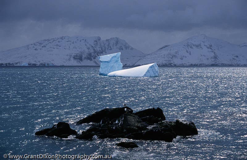 image of Bay of Isles iceberg