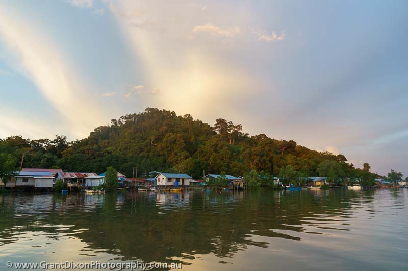 image of Kuching fishing village 2